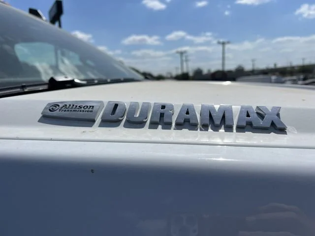 New 2024 Summit White Chevrolet Work Truck image 11