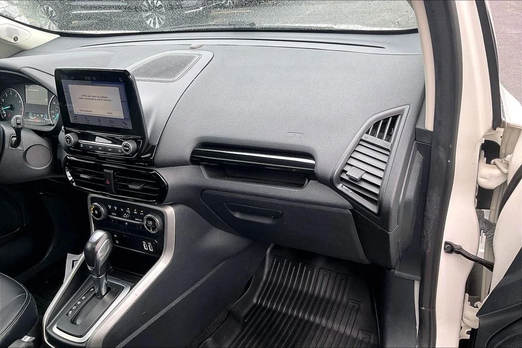 Used 2018 Diamond White Ford Titanium image 15