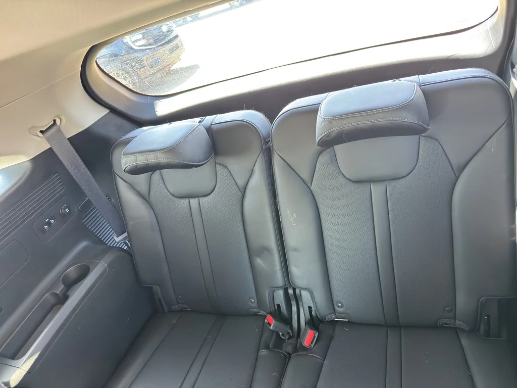 Used 2023 Glacial White Pearl Kia SX image 10