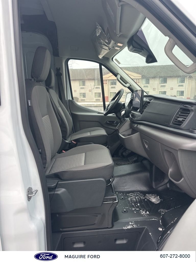 New 2026 Oxford White Ford Cargo Van image 11