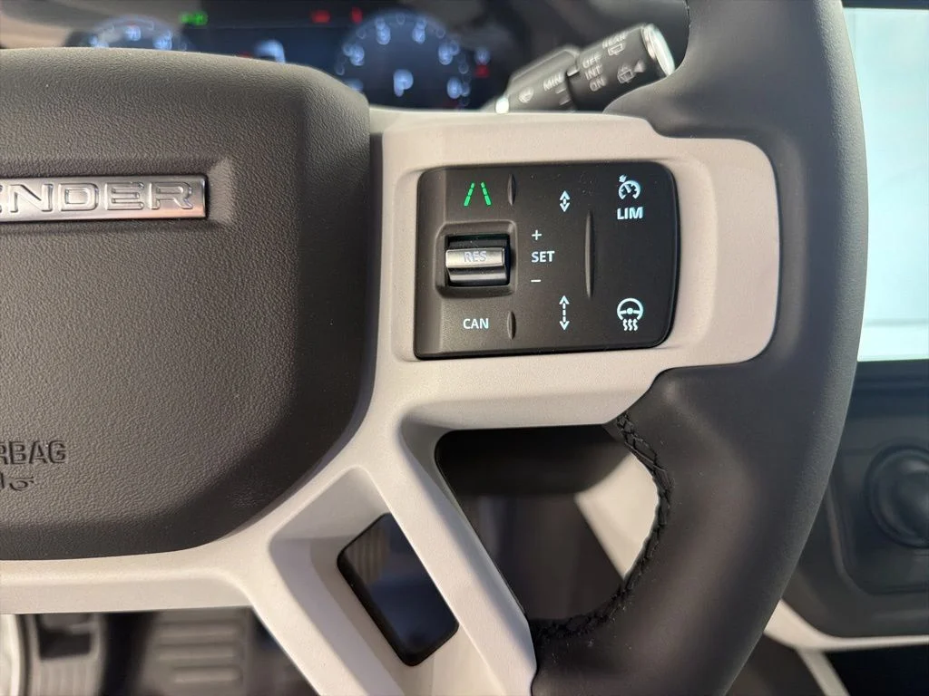 New 2026 Fuji White Land Rover S image 13