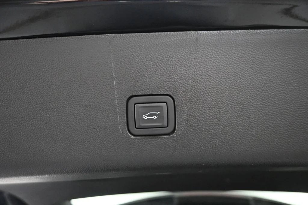 Used 2023 Black Chevrolet LT Leather image 12