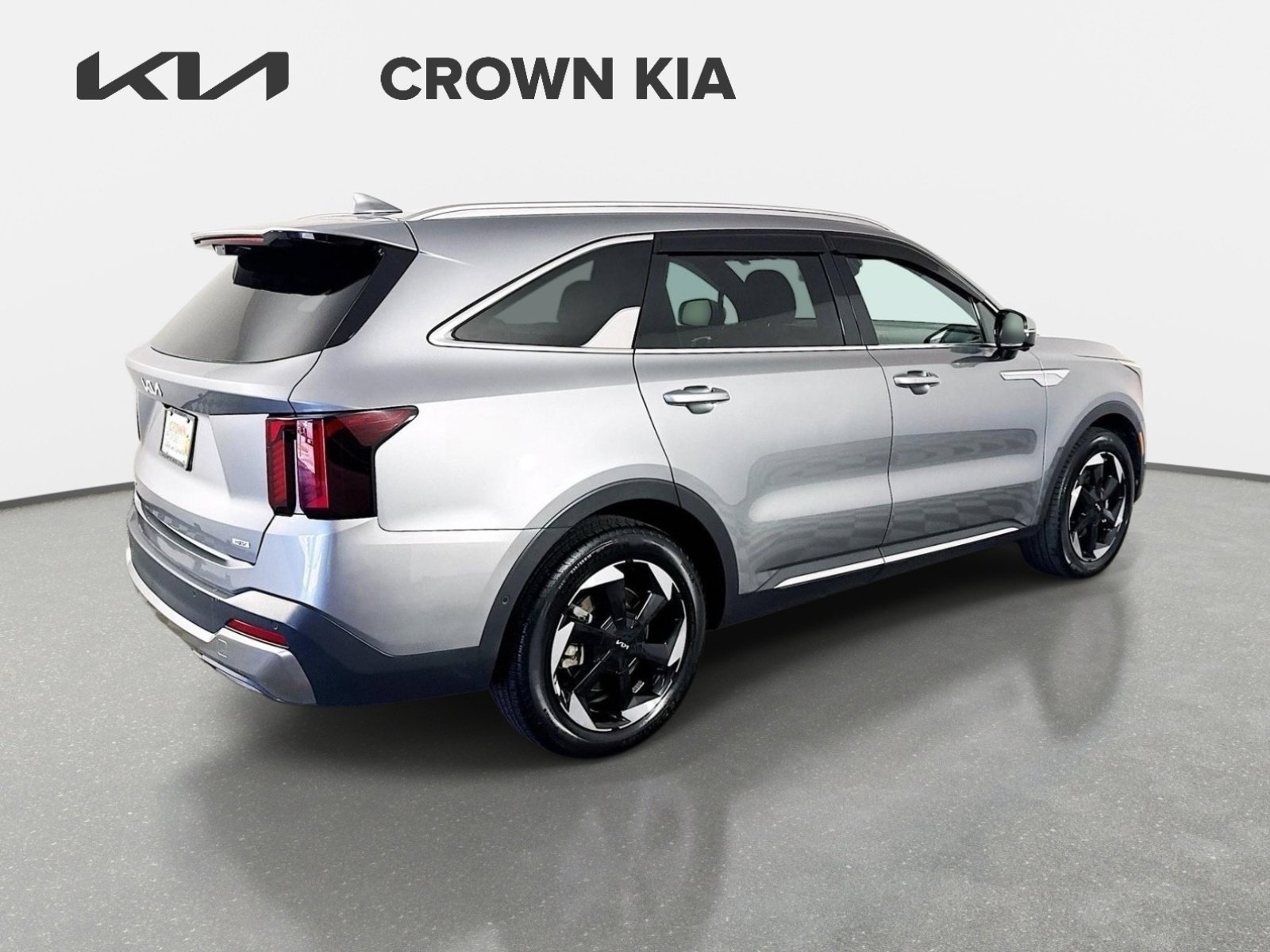 Used 2025 Steel Gray Kia SX Prestige image 5
