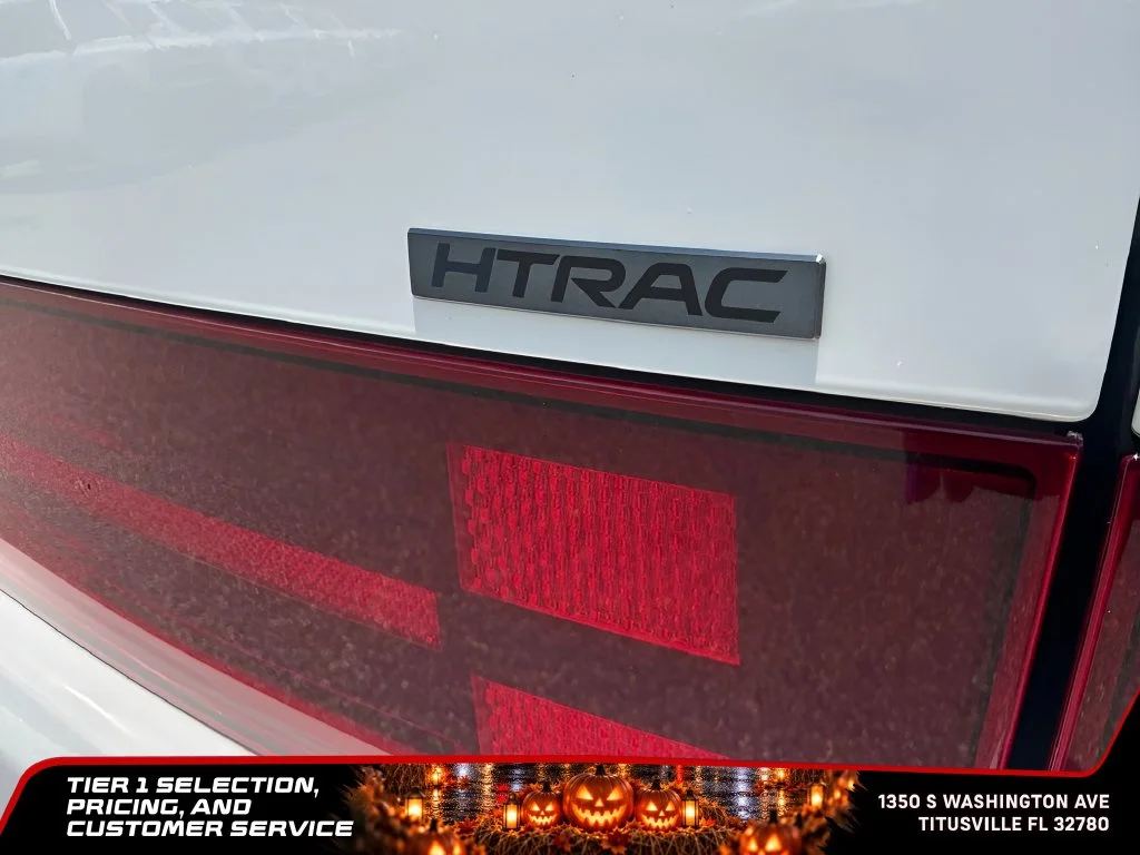 Used 2025 White Hyundai Calligraphy image 47