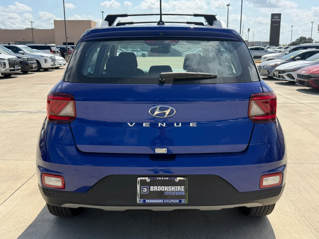 Used 2024 Intense Blue Hyundai SEL image 5