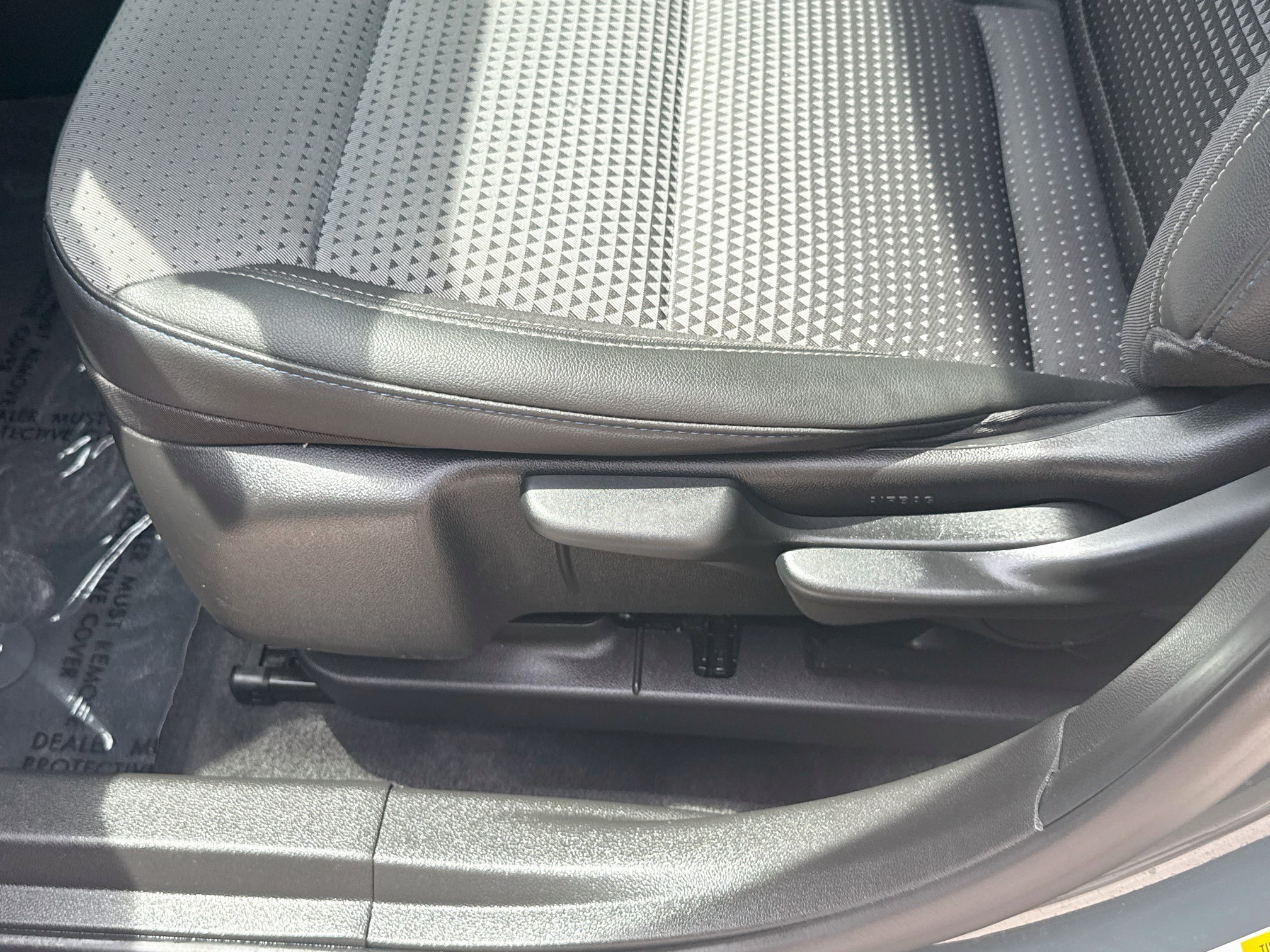 2025 Chevrolet Trax LT - Photo 15