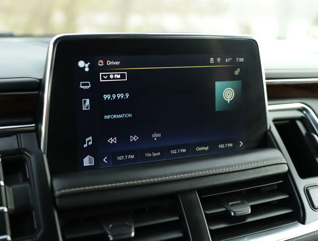 2023 Chevrolet Suburban Premier - Photo 13