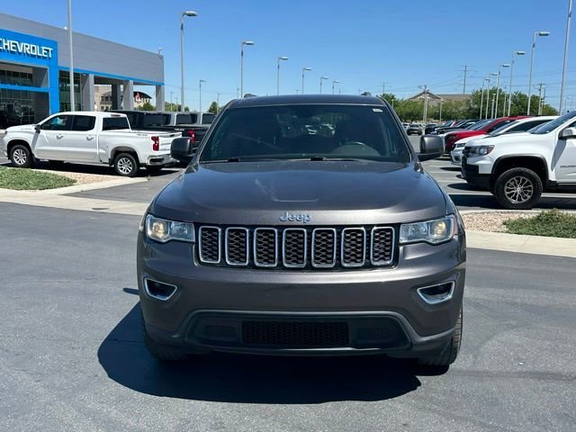 Used 2019 Gray Jeep Laredo E 4x4 image 11