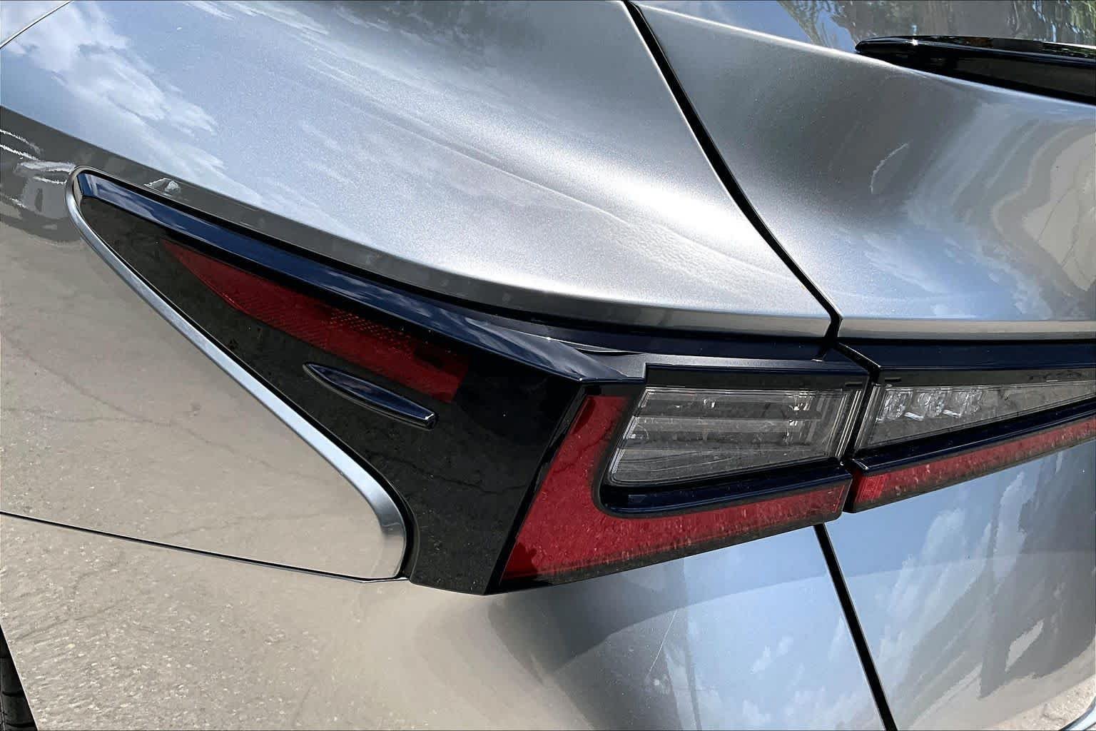 Used 2023 Atomic Silver Lexus F SPORT image 29