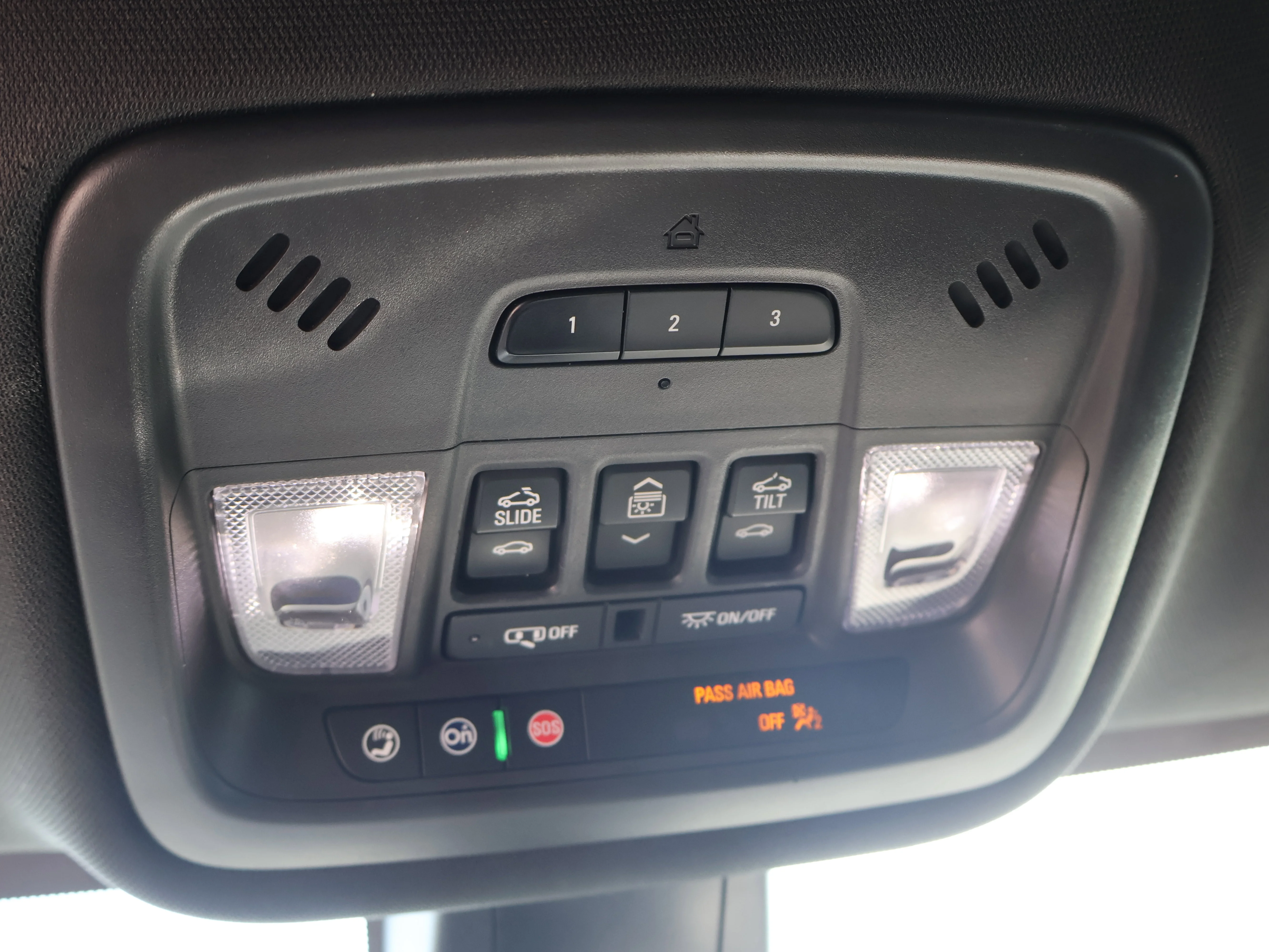 2023 Chevrolet Traverse Premier - Photo 33