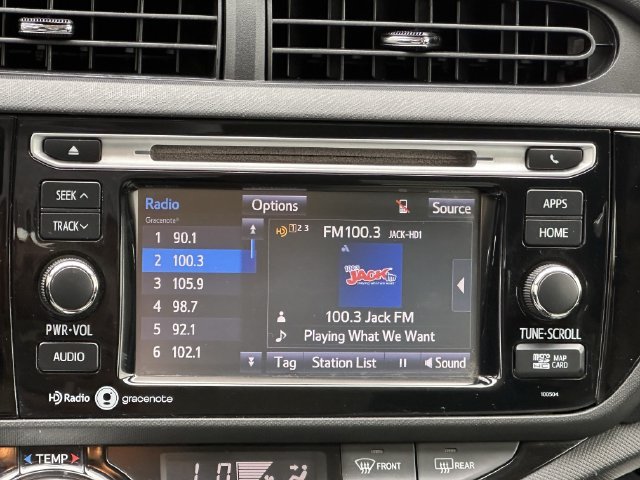 Used 2015 Silver Toyota Three image 17