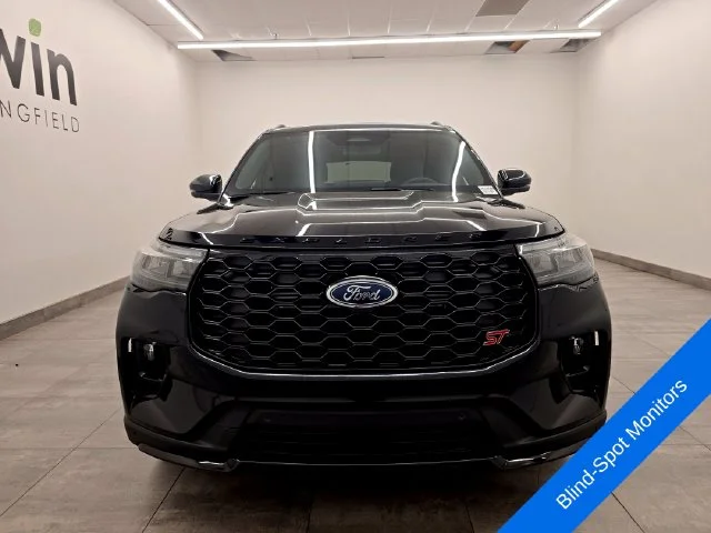 New 2026 Agate Black Metallic Ford ST image 8