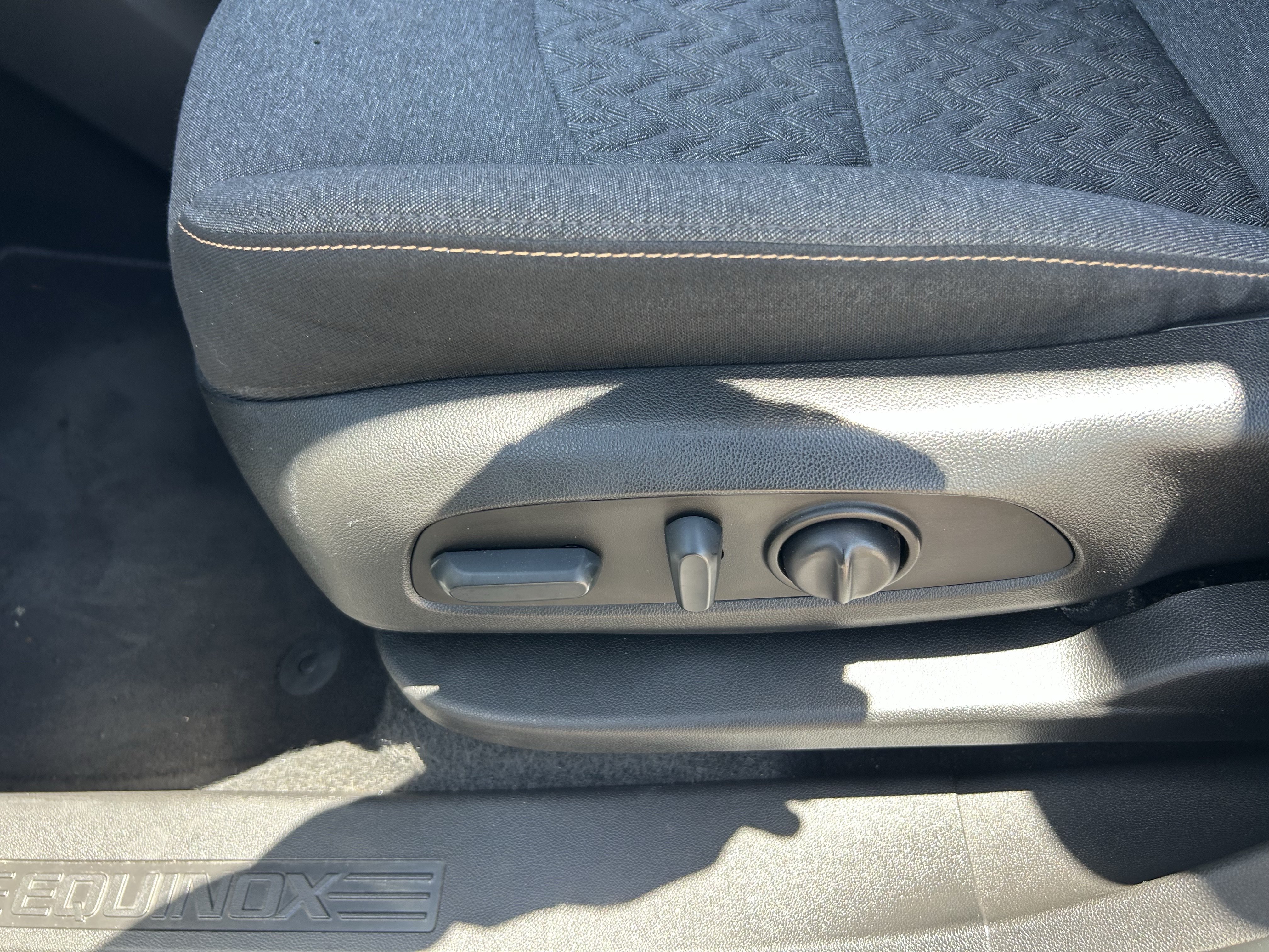 Certified Used 2022 Silver Ice Metallic Chevrolet LT image 29