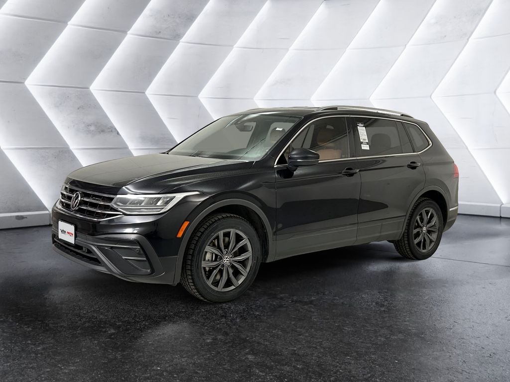 Used 2022  Volkswagen 2.0T SE image 3