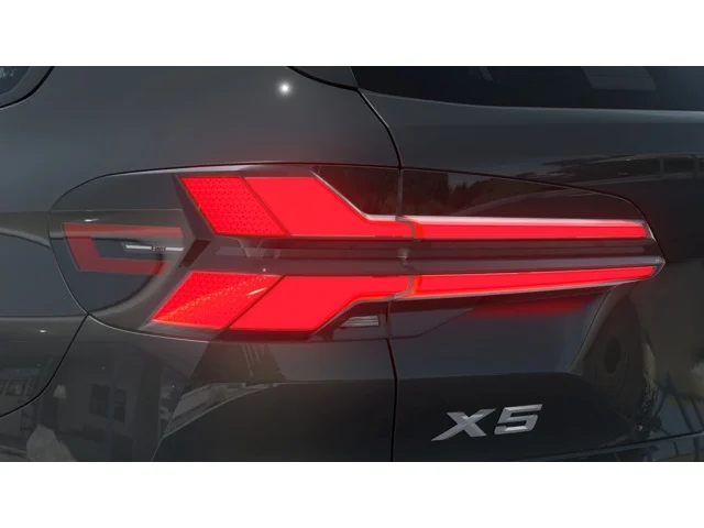 New 2026 Dravit Grey Metallic BMW xDrive50e image 8