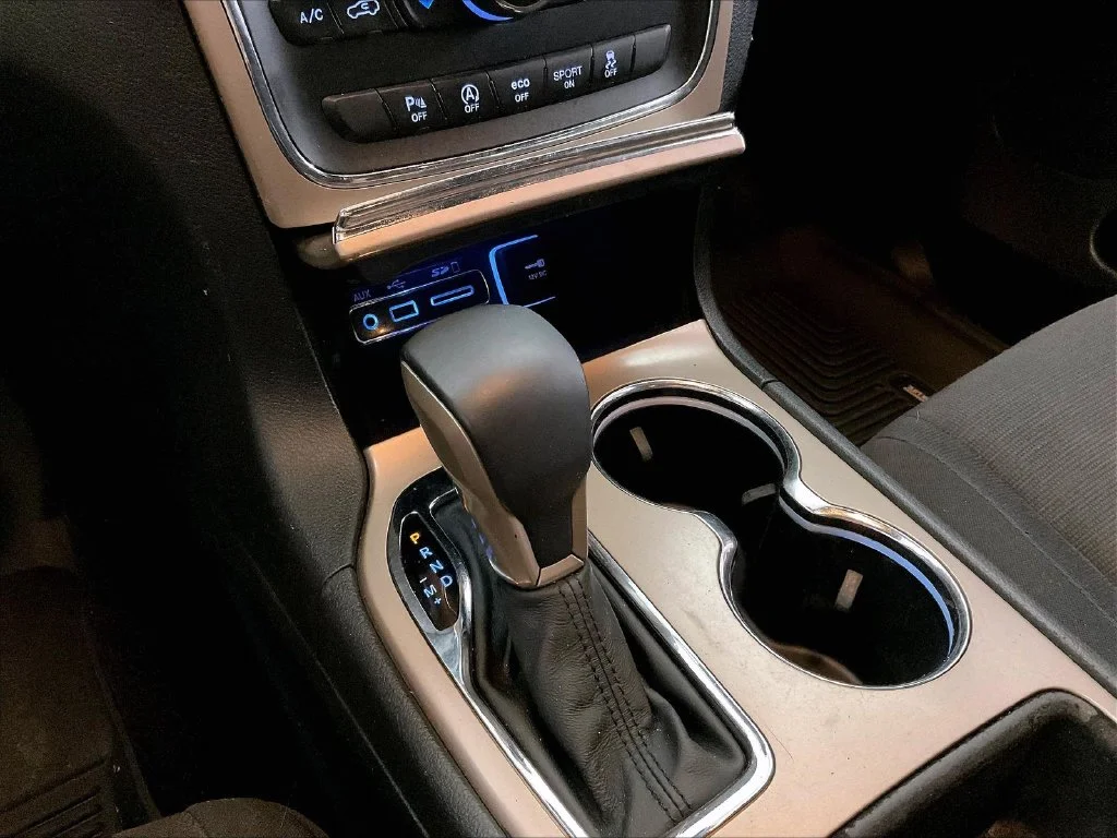 Used 2017 Gray Jeep Laredo image 36