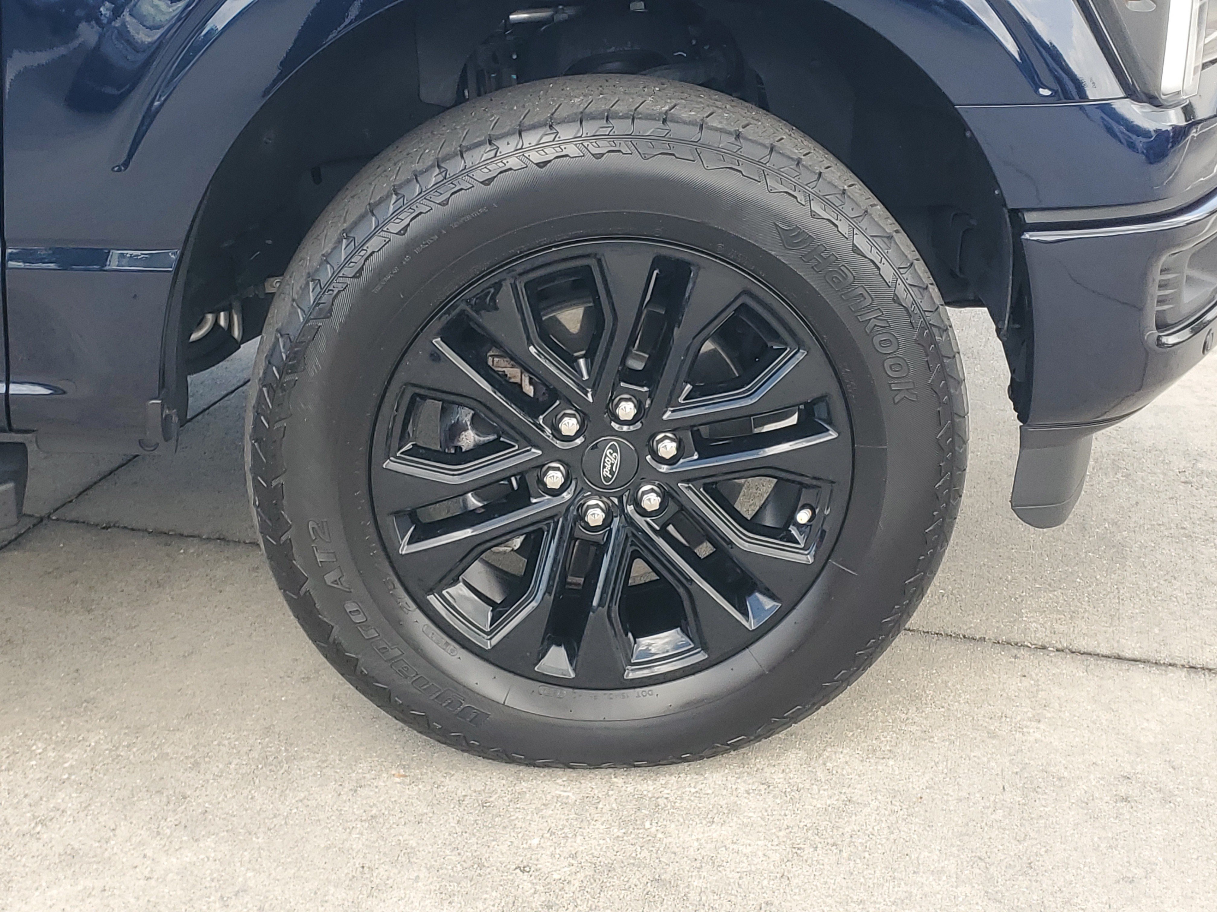 Used 2025 Antimatter Blue Metallic Ford LARIAT image 7