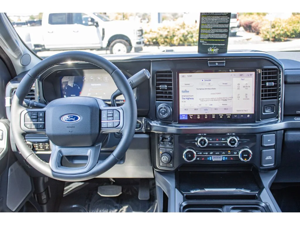New 2026 Oxford White Ford LARIAT image 28