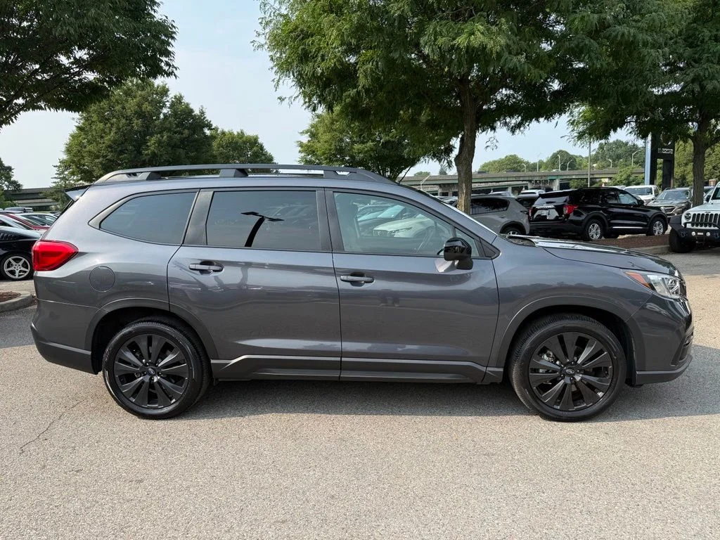 Used 2022 Gray Subaru Onyx Edition image 11