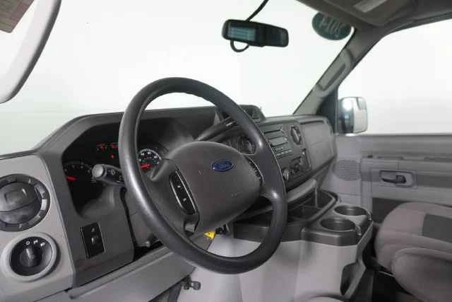 Used 2014 Ingot Silver Metallic Ford XLT image 16