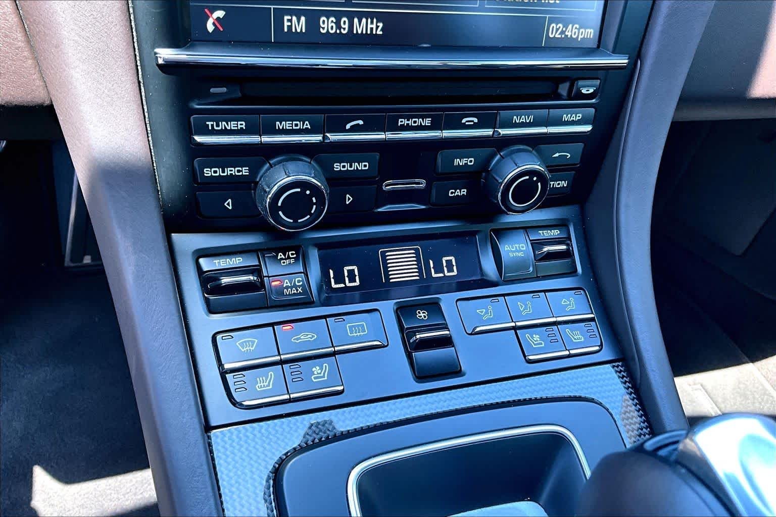 Used 2014 Dark Blue Metallic Porsche Turbo S image 27