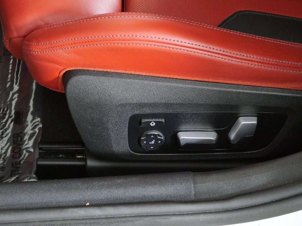 Used 2021 Alpine White BMW Base image 34