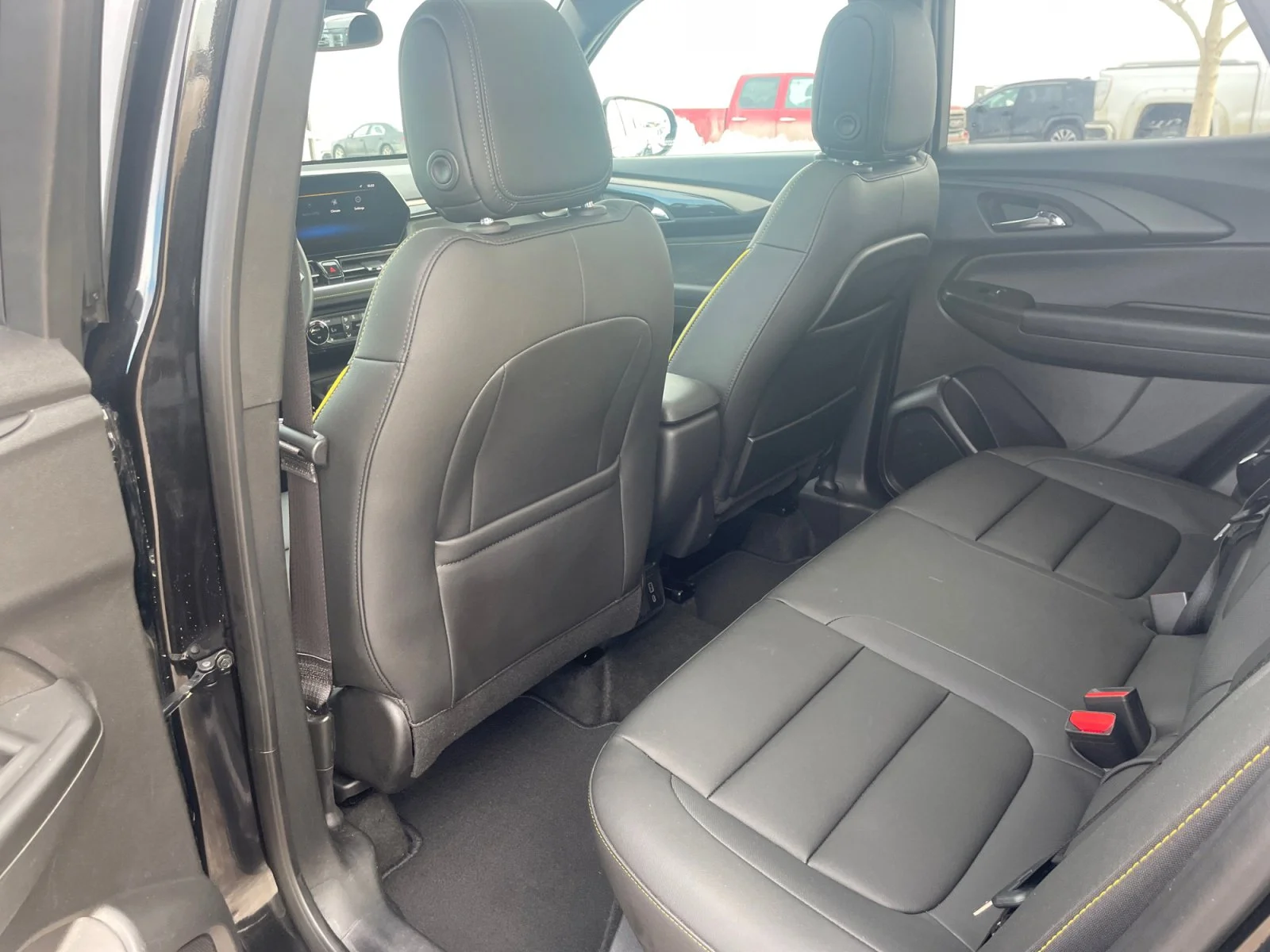 Used 2025 Black Chevrolet ACTIV AWD image 18