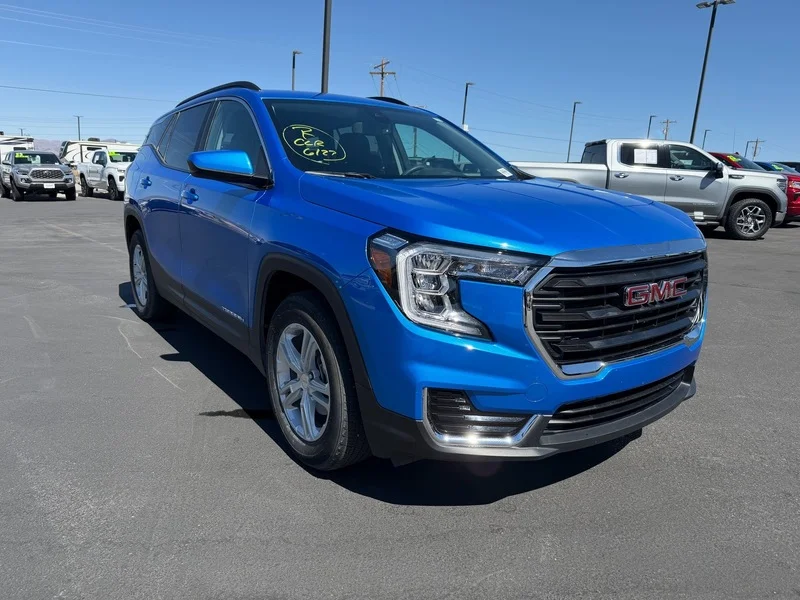 2024 GMC Terrain SLE FWD's photo