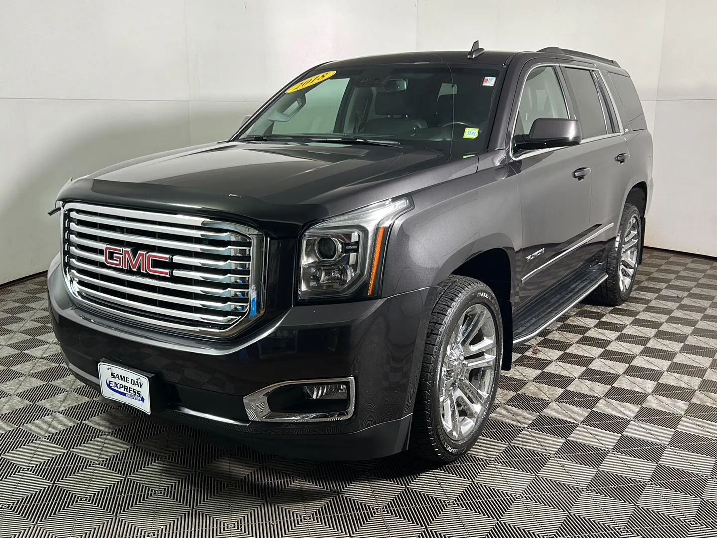 Used 2018 Iridium Metallic GMC SLT image 12