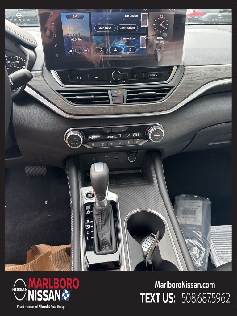 2025 Nissan Altima SV - Photo 27