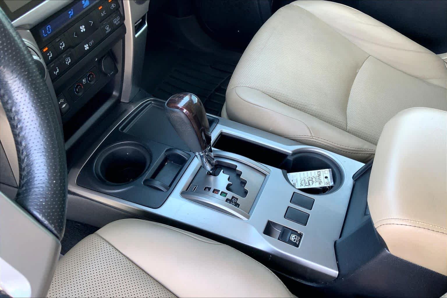 Used 2014 Blizzard Pearl Toyota Limited image 16