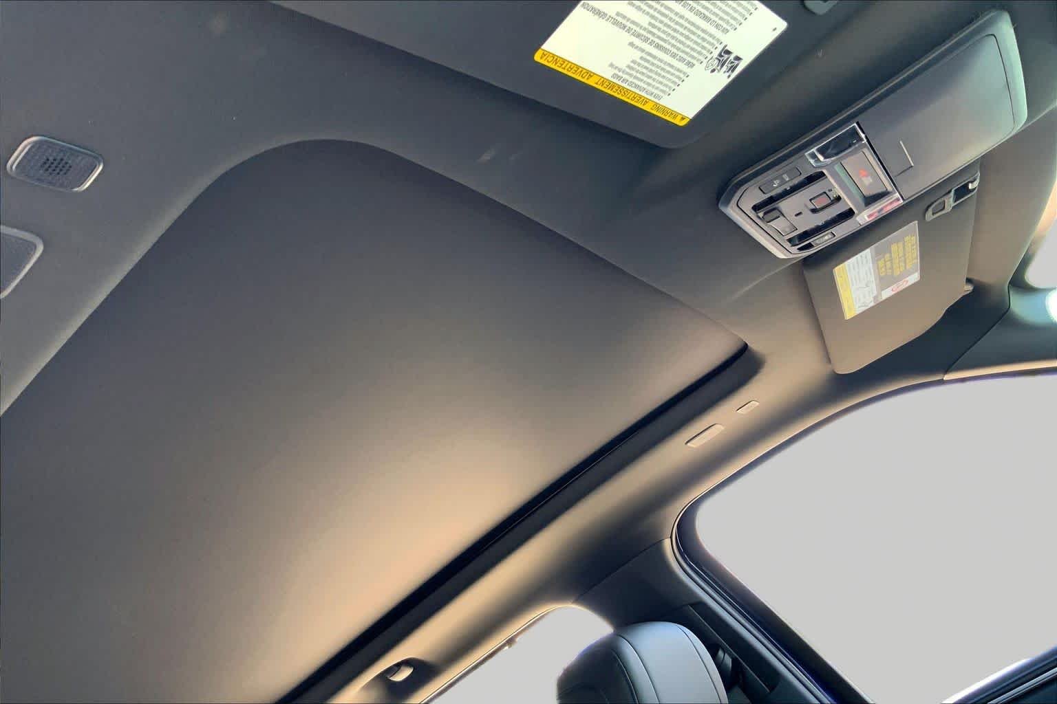 Used 2022 Blueprint Toyota Platinum image 14