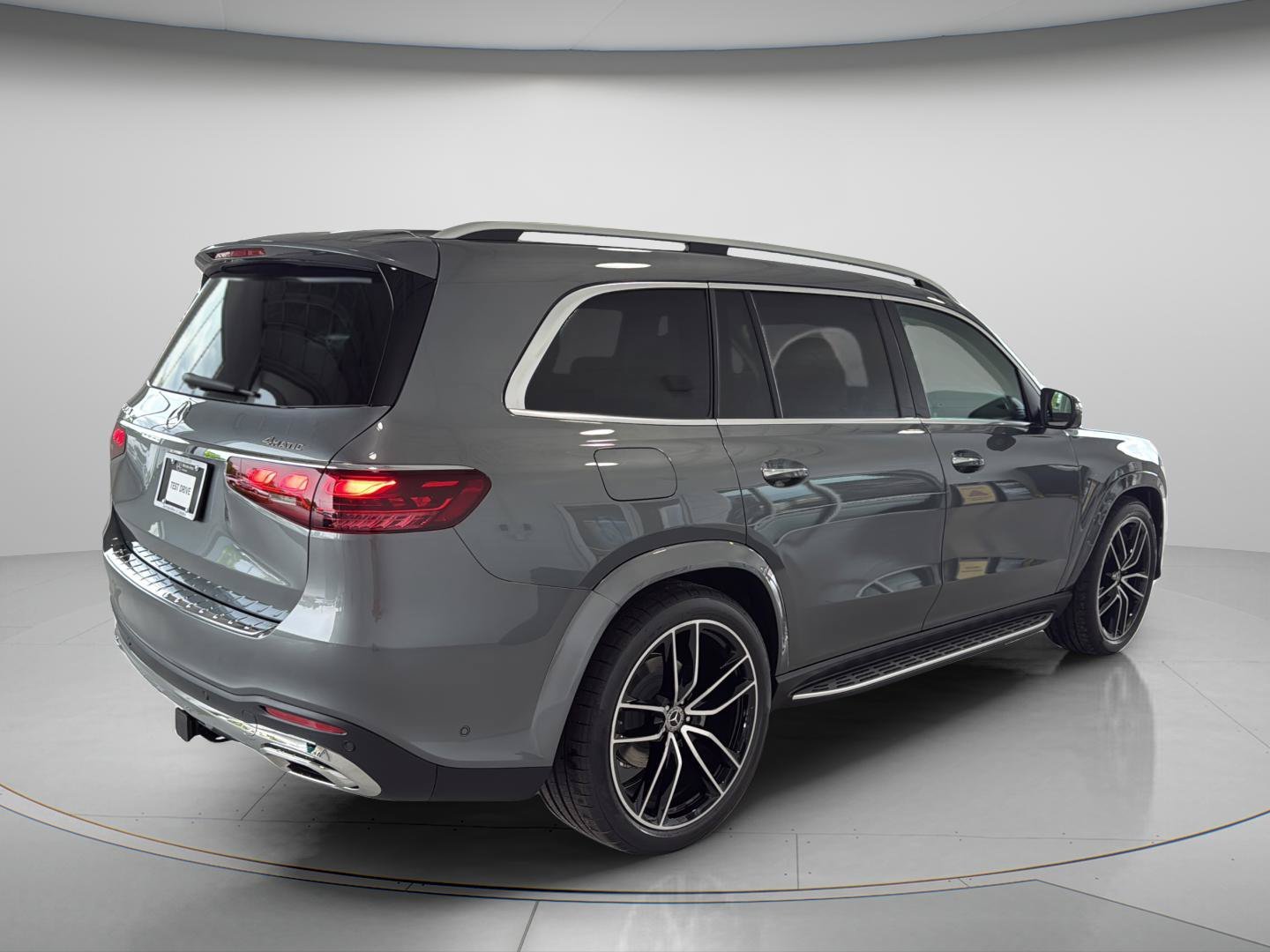 Certified Used 2026 Selenite Grey Metallic Mercedes-Benz GLS 450 image 9