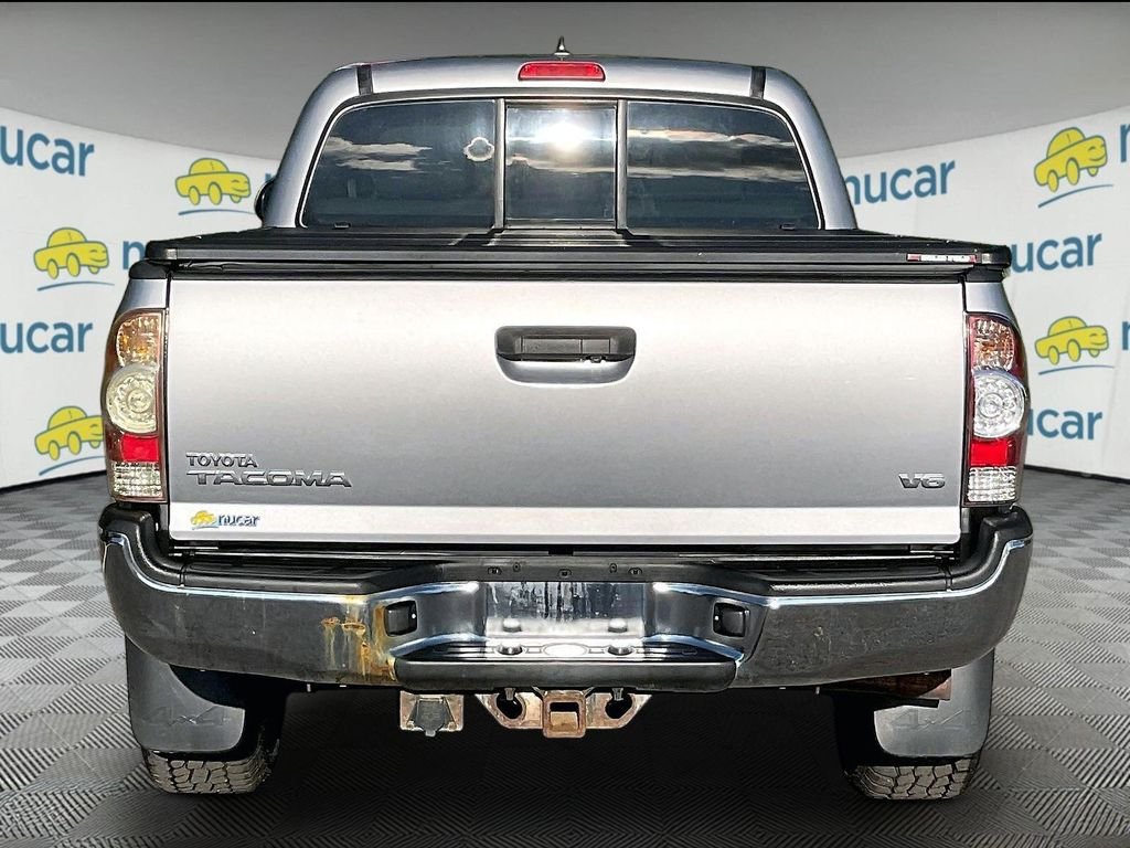 Used 2015 Silver Toyota Base image 5