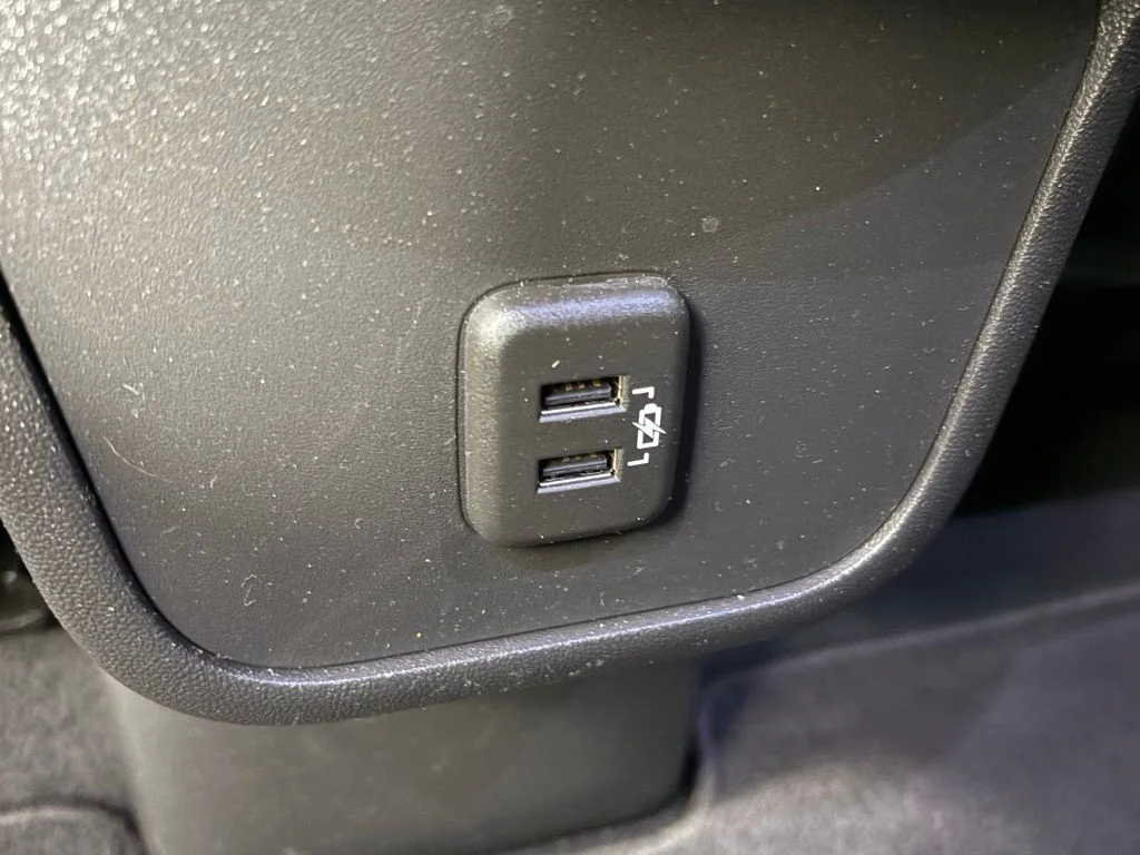 Used 2019 Black GMC SLE image 33
