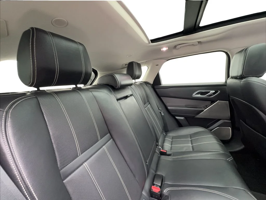 Used 2021 Black Land Rover S image 27