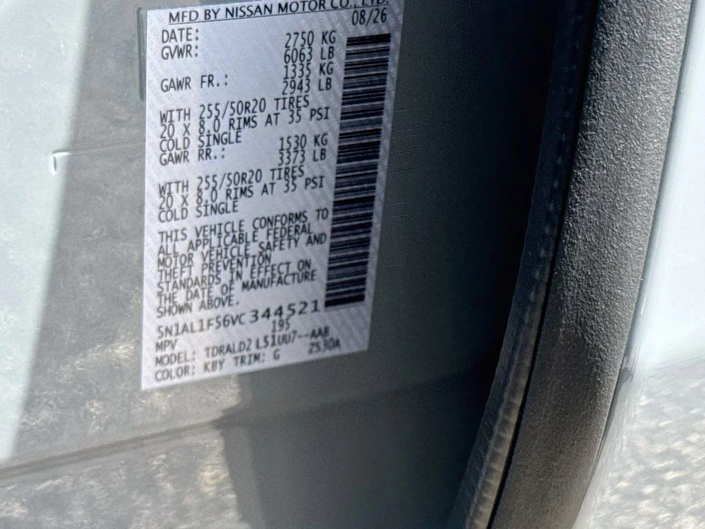 New 2027 HARBOR GRAY INFINITI Luxe FWD image 35