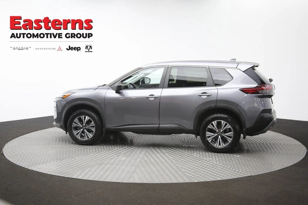 Used 2023 Gray Nissan SV image 61