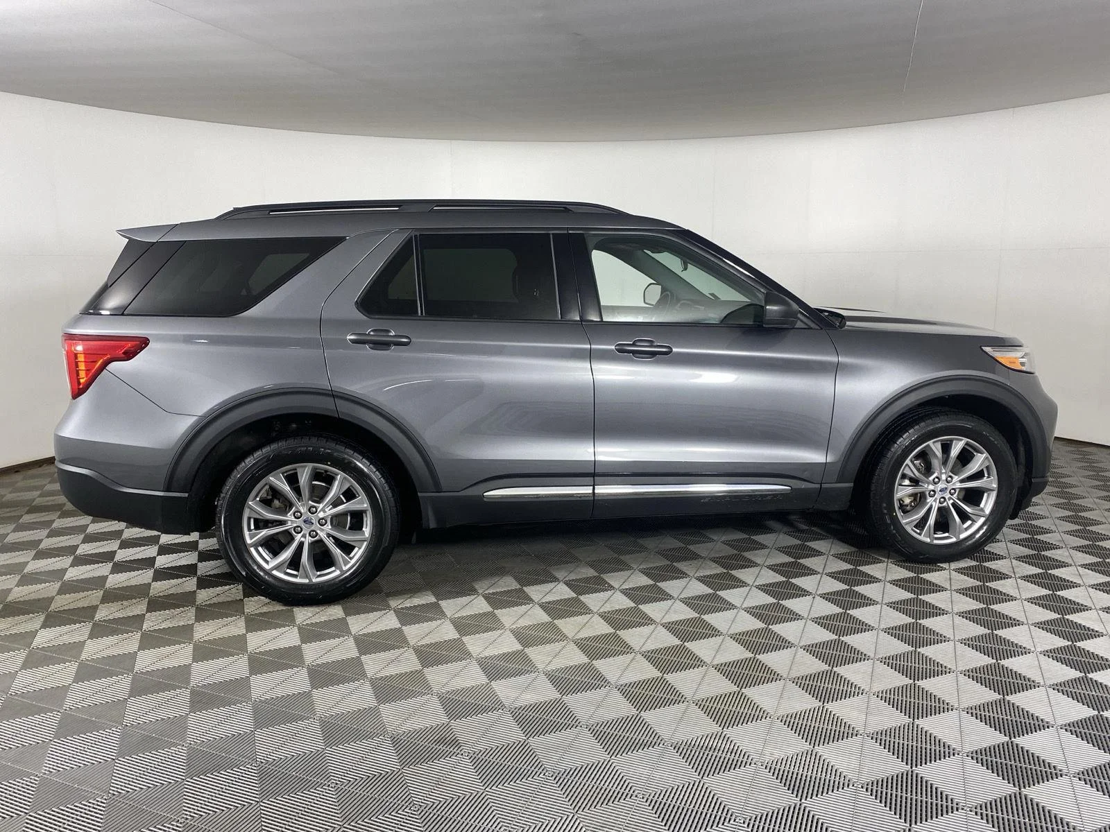 Used 2023 Carbonized Gray Ford XLT image 11