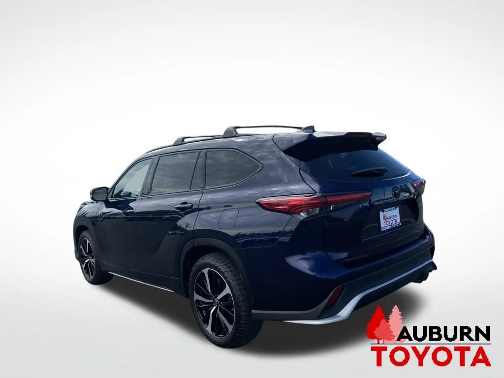 Used 2022 Blueprint Toyota XSE image 5