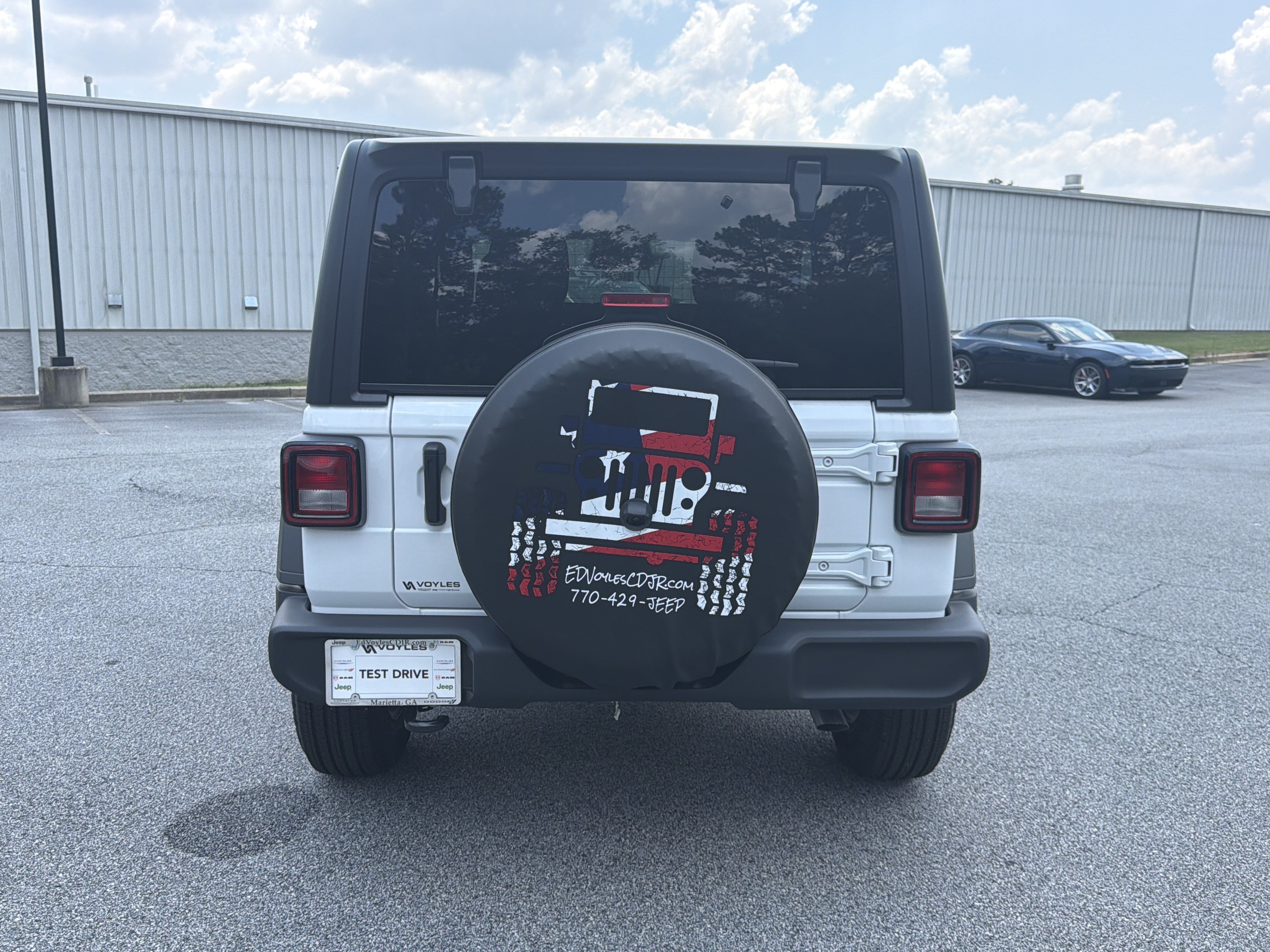 New 2026 Bright White Clear-Coat Exterior Paint Jeep Sport S image 7