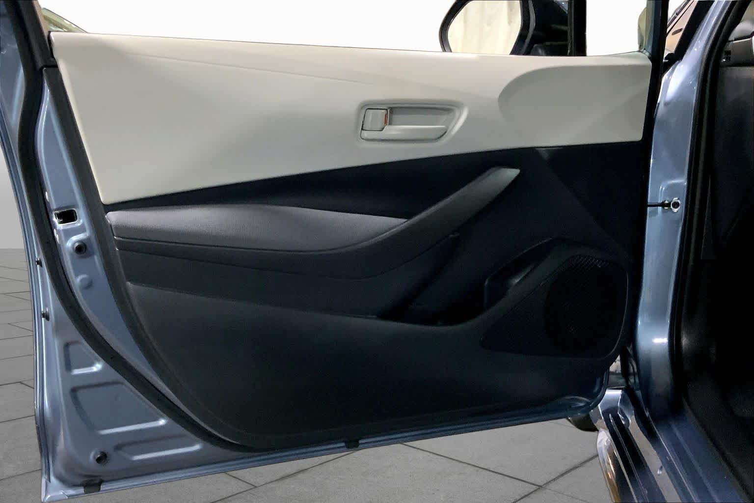 Used 2025 Celestite Toyota LE image 22