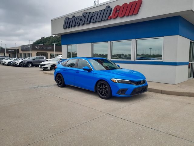 Used 2024  Honda Sport Touring image 2