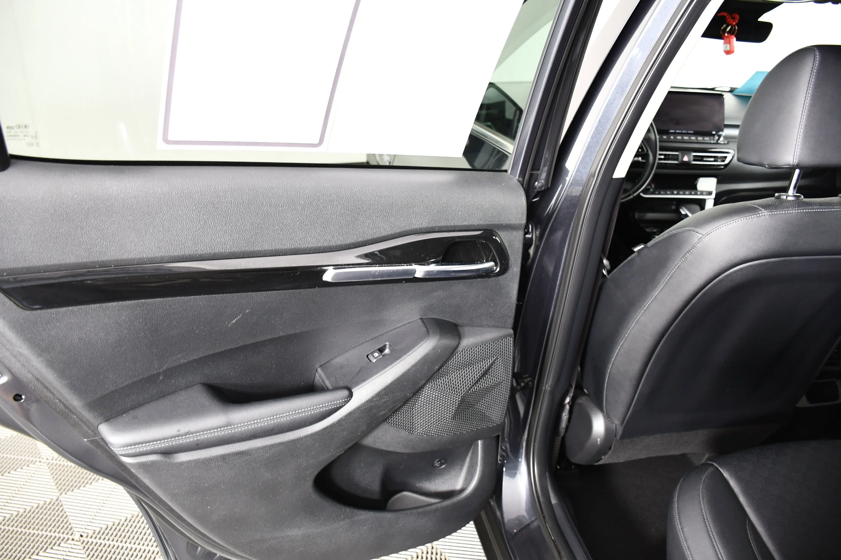 Used 2021 Gravity Gray Kia SX image 46