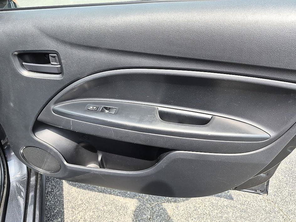 Used 2024 Graphite Gray Metallic Mitsubishi ES image 31