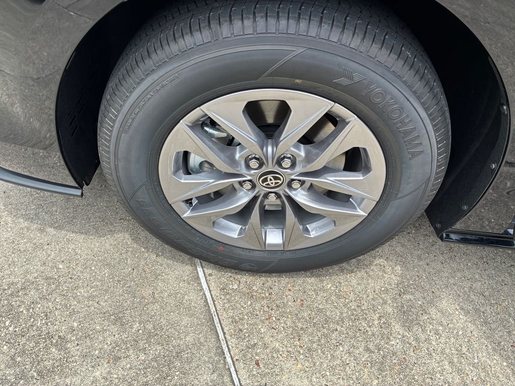 New 2026  Toyota XLE image 33