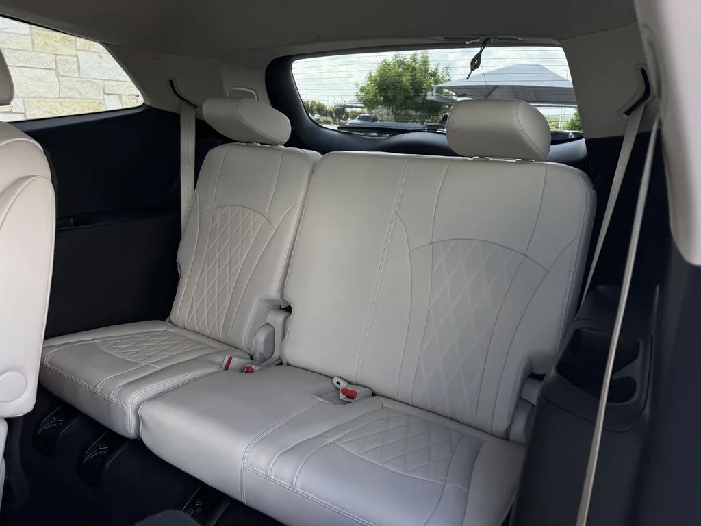 Used 2023 White Buick Avenir image 32