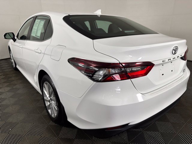 Used 2021 White Toyota LE image 6