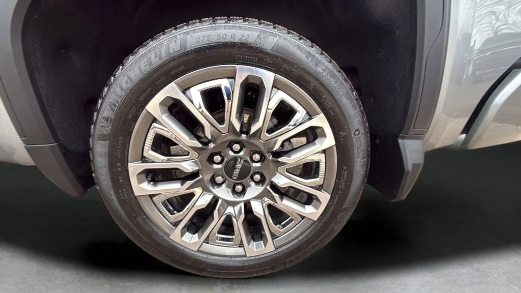 2025 GMC Sierra 1500 Denali Ultimate - Photo 17