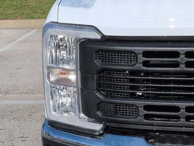 New 2026 Oxford White Ford F-250® XL image 10